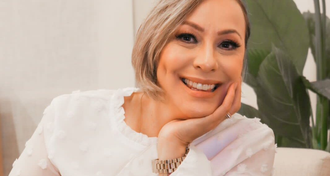 Sandra Perondi comparte sus perspectivas sobre el crecimiento de la Tricología y los desafíos enfrentados en Brasil