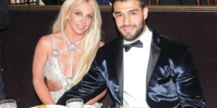 Britney Spears se separa de su esposo Sam Asghari tras un año de matrimonio: “El divorcio es inminente” según TMZ
