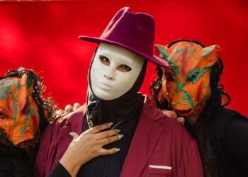 Cantante brasileño Marc Yann habla sobre acoso y manipulación en su nuevo sencillo “Dance Até O Coração Curar”