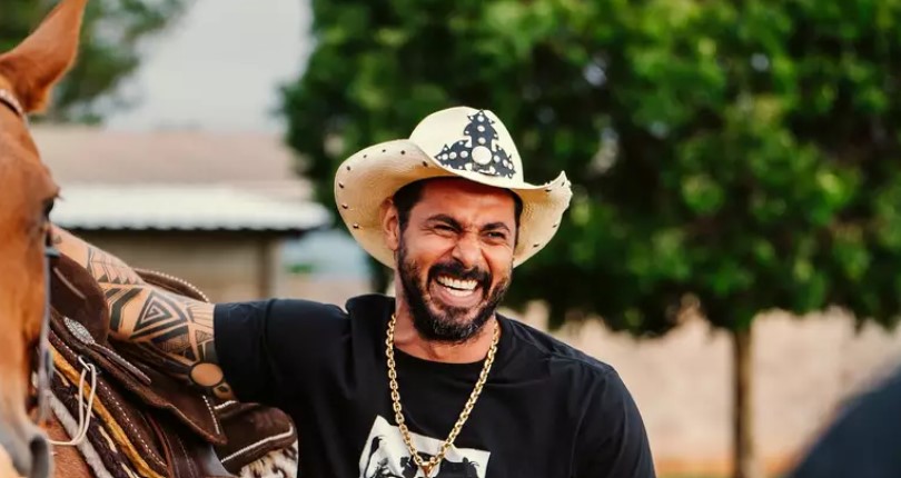 Después de predecir correctamente la muerte de un cantante de country, el sensible Vó Bahiana dice que «un funkeiro desencarnará»