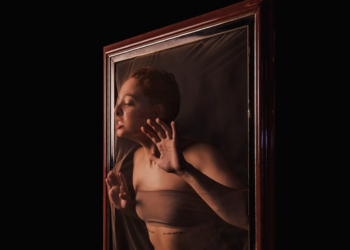 Brasileña Ally Dyla trae un diálogo sobre mujeres víctimas de feminicidio en su sencillo debut, «Me Priorizar».