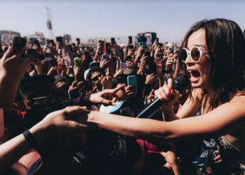 Monsieur Periné hace historia en Lollapaloza Chile